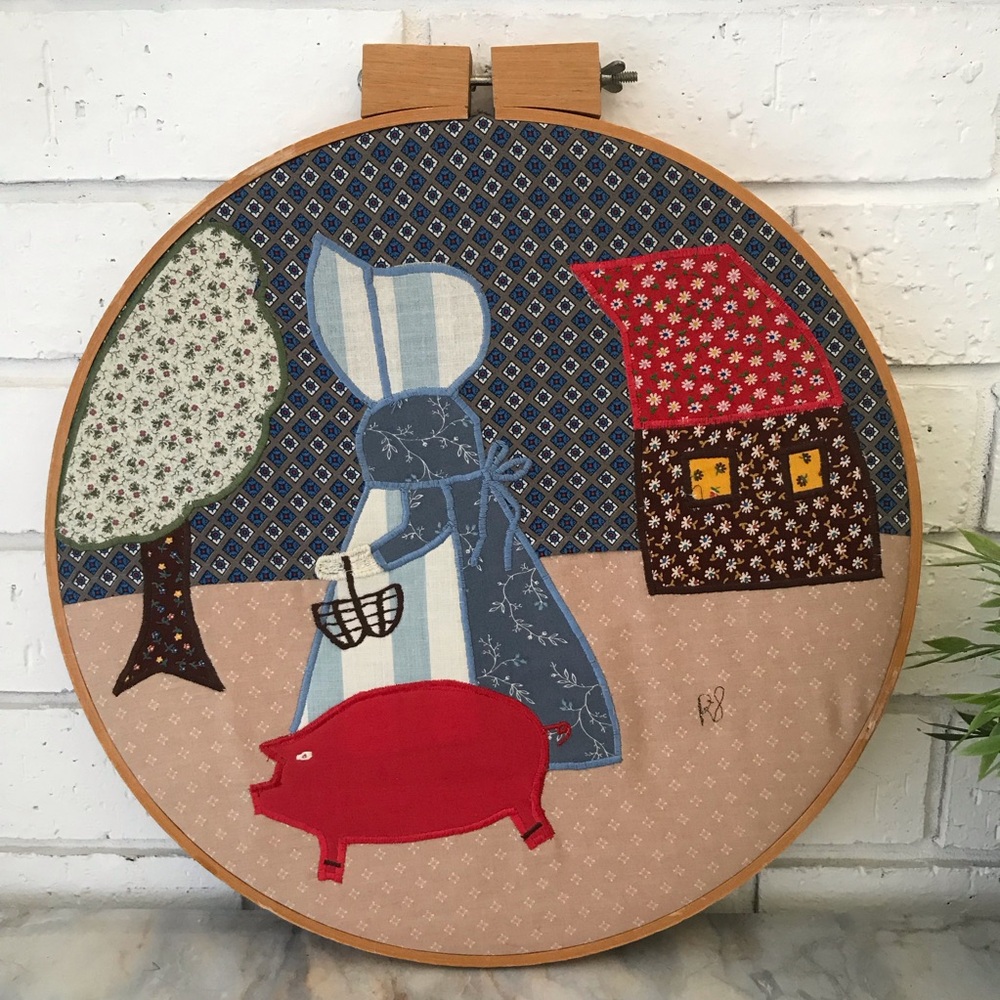 Vintage Wood Embroidery Hoop Wall Art Farmhouse Scene